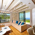 Villa White Pearl *