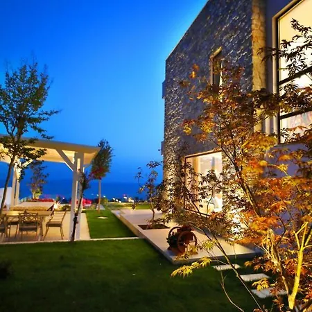 Villa White Pearl