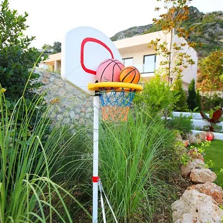 White Pearl Villa Palasë