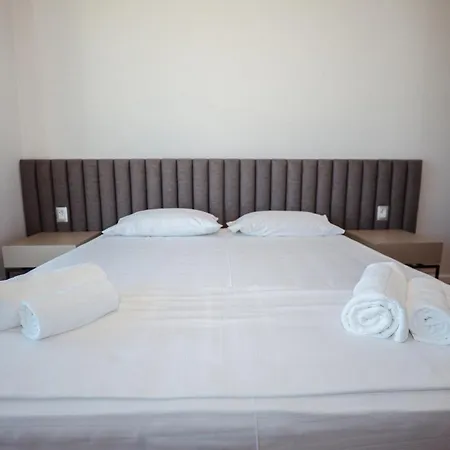 Villa White Pearl