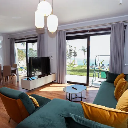 Villa White Pearl